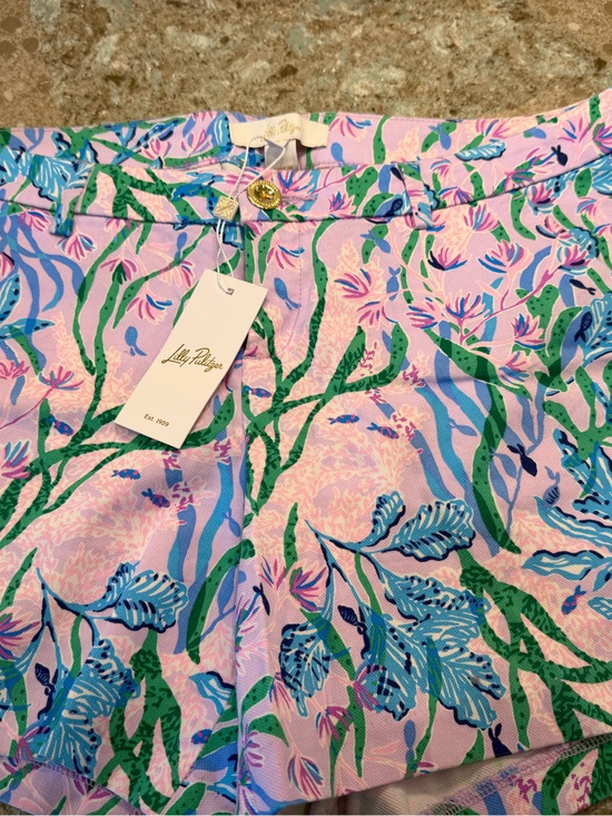 Lilly Pulitzer Pants - Lilly Pulitzer Callahan Shorts in Seacret Escape